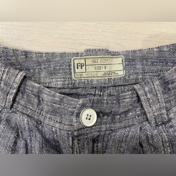 Free people short - Picture 2 of 3